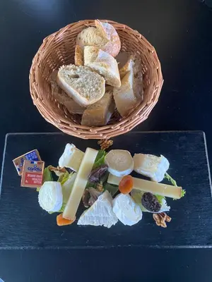 Nourriture dans l'hôtel ou à proximité