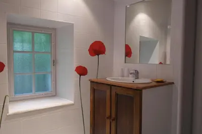 Salle de bains dans l'établissement Le Petit Massigny