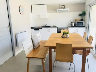 Cuisine ou kitchenette dans l'établissement CosyHome Site du Futuroscope