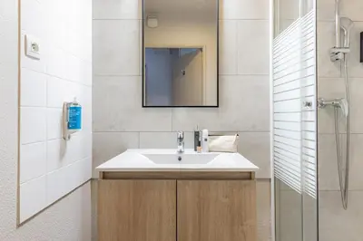 Salle de bains dans l'établissement Appart'City Classic La Rochelle Centre
