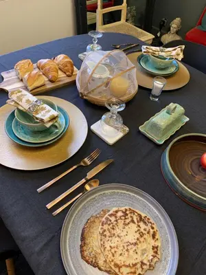 Nourriture dans le séjour chez l'habitant ou à proximité