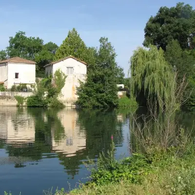La Rive Chambre d hôtes The Riverside Retreat
