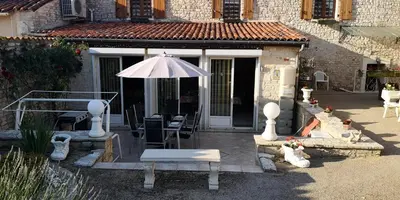 Terrasse ou espace extérieur de l'établissement Les Quatre Saisons