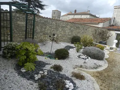 Jardin de l'établissement Les Quatre Saisons