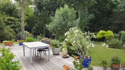 Jardin de l'établissement Castel Parc