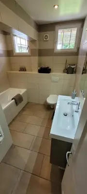Salle de bains dans l'établissement Les Chails Gite