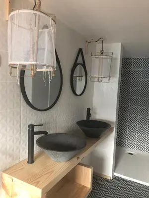 Salle de bains dans l'établissement Spa campagne design