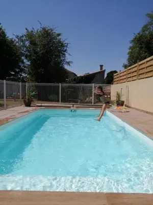 Piscine de l'établissement les tourterelles ou située à proximité