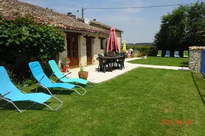 Jardin de l'établissement Le Chatenet Gite