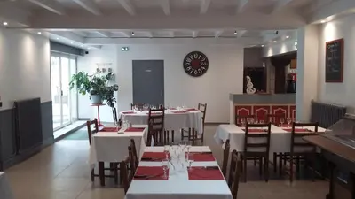 Coin salon dans l'établissement Le Saintongeais