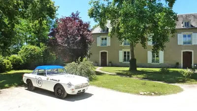 Jardin de l'établissement LePireauFr Gîtes Piscine chauffée