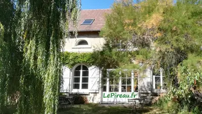 Jardin de l'établissement LePireauFr Gîtes Piscine chauffée