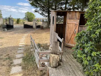 Jardin de l'établissement Chambres, Table d'Hôtes et Gites Les Mesanges