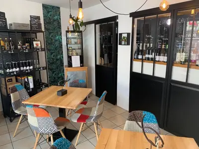 Boissons dans l'établissement Logis Hôtel Restaurant La Châtellenie