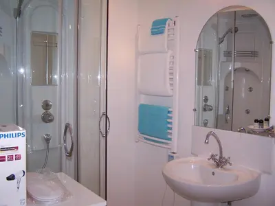 Salle de bains dans l'établissement Le Four à Pain