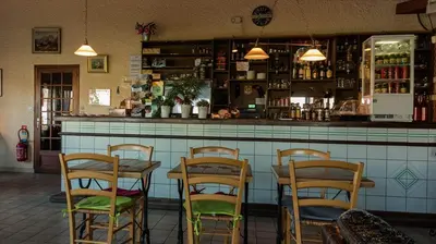 Salon ou bar de l'établissement Relais La Fleur