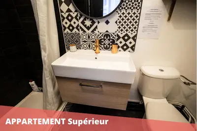 Salle de bains dans l'établissement Les Apparts de Blossac Poitiers