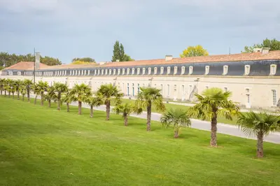 Jardin de l'établissement les appartements du 10