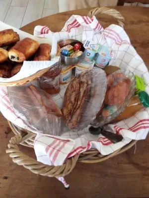 Nourriture dans la maison d'hôtes ou à proximité