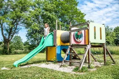 Aire de jeux pour enfants de l'établissement Maison familiale