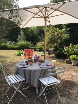 Jardin de l'établissement La Laiterie du Logis