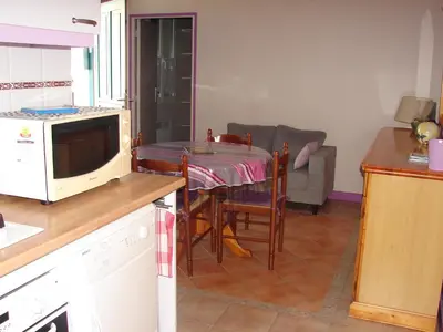 Cuisine ou kitchenette dans l'établissement T2 Agréable