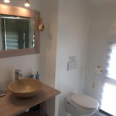 Salle de bains dans l'établissement B&B La Laiterie de Fontpatour