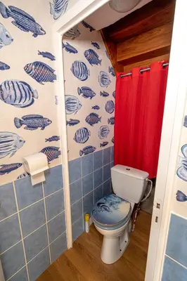 Salle de bains dans l'établissement Coeur-de-charente-maritime, au fil de l'eau