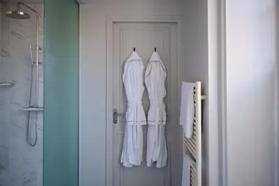 Salle de bains dans l'établissement Hotel Ligaro - Jarnac