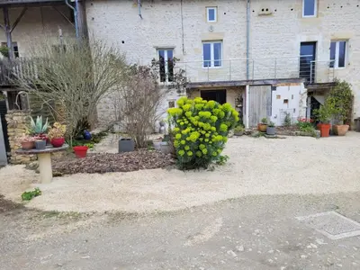 Jardin de l'établissement Chambre d'hôtes chez Denis et Margot
