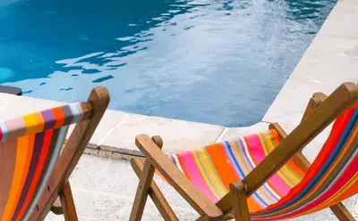 Piscine de l'établissement Domaine de Rennebourg ou située à proximité