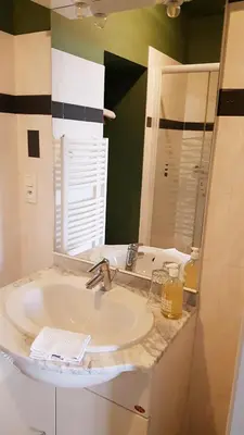 Salle de bains dans l'établissement chambres d'hôtes du Tilleul