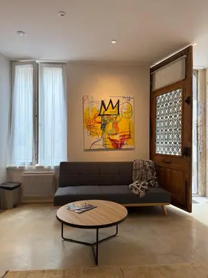 Coin salon dans l'établissement Studio du Cherche Midi
