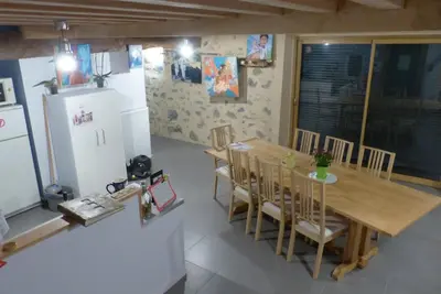 Cuisine ou kitchenette dans l'établissement LES GALAINES