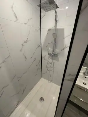 Salle de bains dans l'établissement Appartement meublé proche du futuroscope
