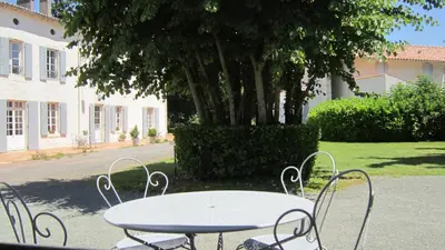 Jardin de l'établissement Le Clos de la Garenne Maison d'hôtes