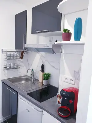 Cuisine ou kitchenette dans l'établissement All-In-One hyper centre La Rochelle