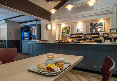 Nourriture dans l'hôtel ou à proximité