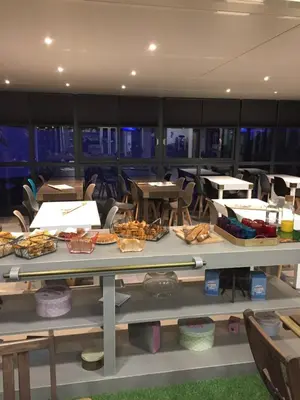Nourriture dans l'hôtel ou à proximité