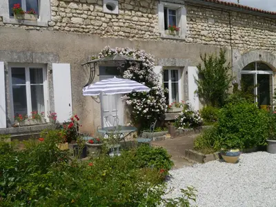 Jardin de l'établissement gîte du luquet