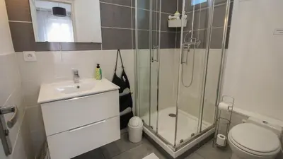 Salle de bains dans l'établissement Residence Pasteur Angouleme