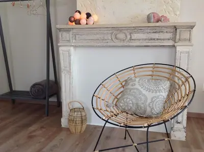 Coin salon dans l'établissement La Clé du Puy