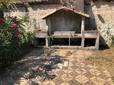 Jardin de l'établissement Villa Donna jacuzzi jardin billard centre la Brèche