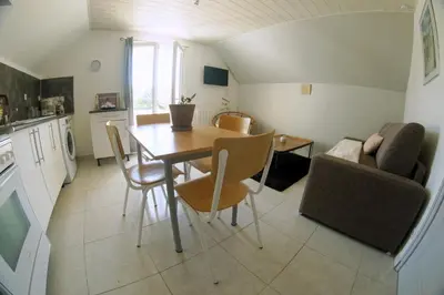 Cuisine ou kitchenette dans l'établissement BEST SAINTONGE