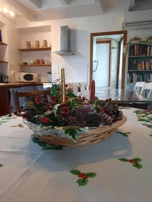 Cuisine ou kitchenette dans l'établissement Le Gîte au Coin des Abeilles