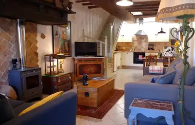 Télévision ou salle de divertissement dans l'établissement Gites Limousin - La Haute