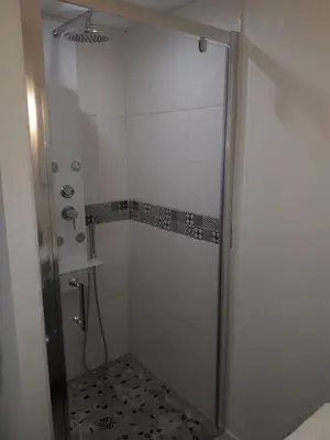 Salle de bains dans l'établissement Futuroscope appartement 40m2 à 7 min du parc