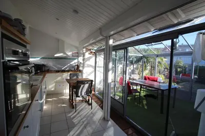 Cuisine ou kitchenette dans l'établissement Suite en Terrasse à Cognac