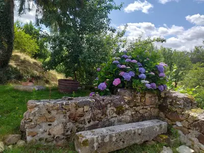 Jardin de l'établissement Gîte Moulin de Ludièras