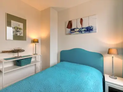 Un ou plusieurs lits dans un hébergement de l'établissement Maison Confort pour 8 avec Piscine Sécurisée, Wifi, à 100m de la Plage, Châtelaillon-Plage - FR-1-258-193